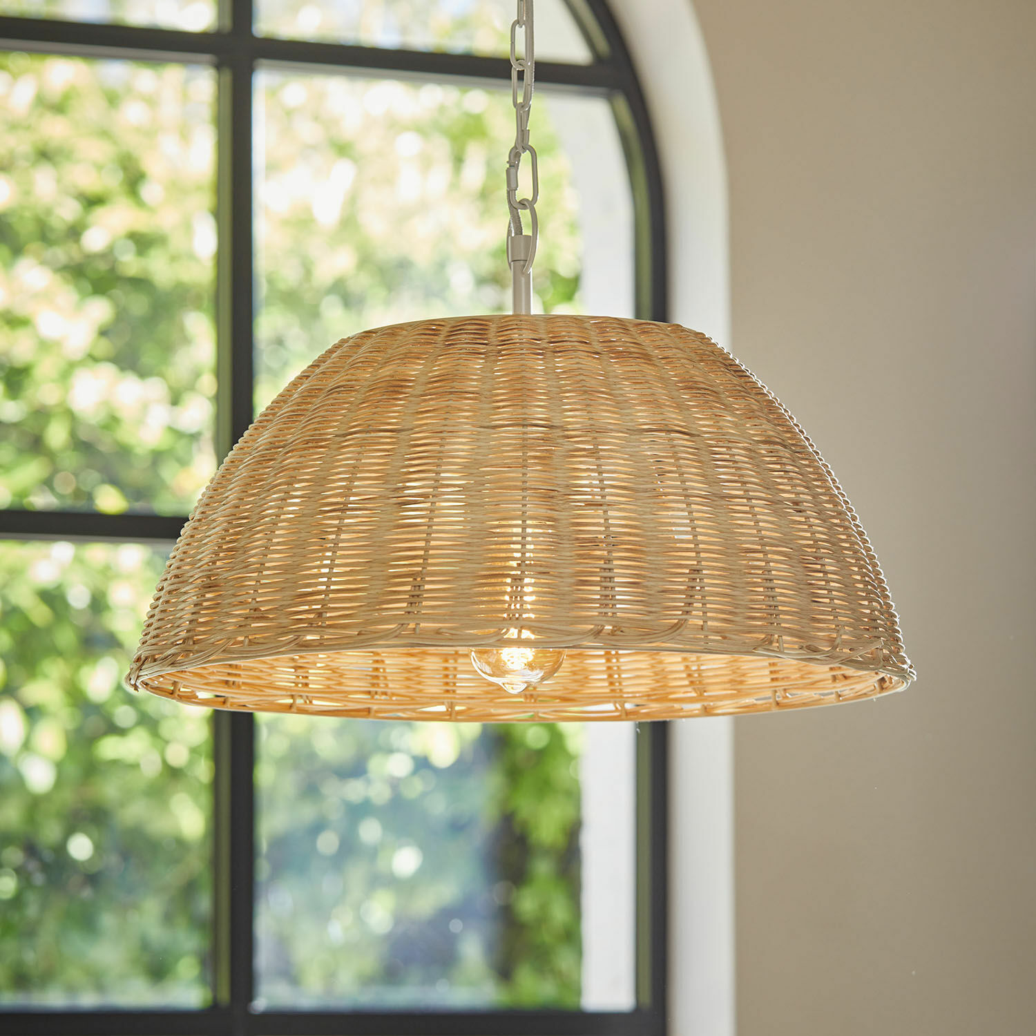 Hängelampe Santorano Hängelampe aus natürlichem Rattan in hellem Farbton, passend für Boho- und Naturdesign-Interieurs