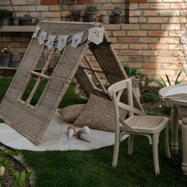 Abenteuer-Spielplatz im Garten