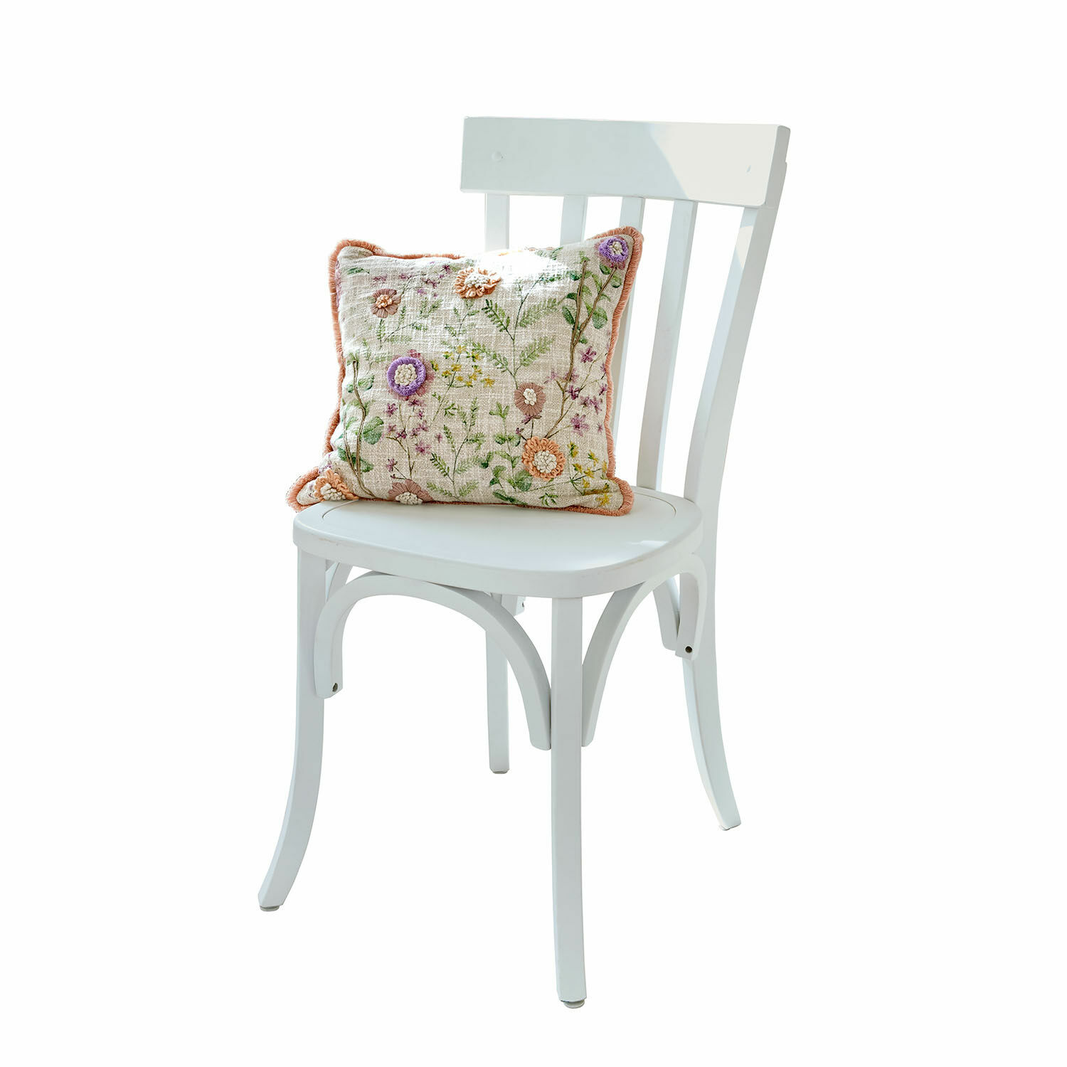 Stuhl Passigny Weißer Holzstuhl mit dekorativem Kissen mit Blumenstickerei in Pastellfarben