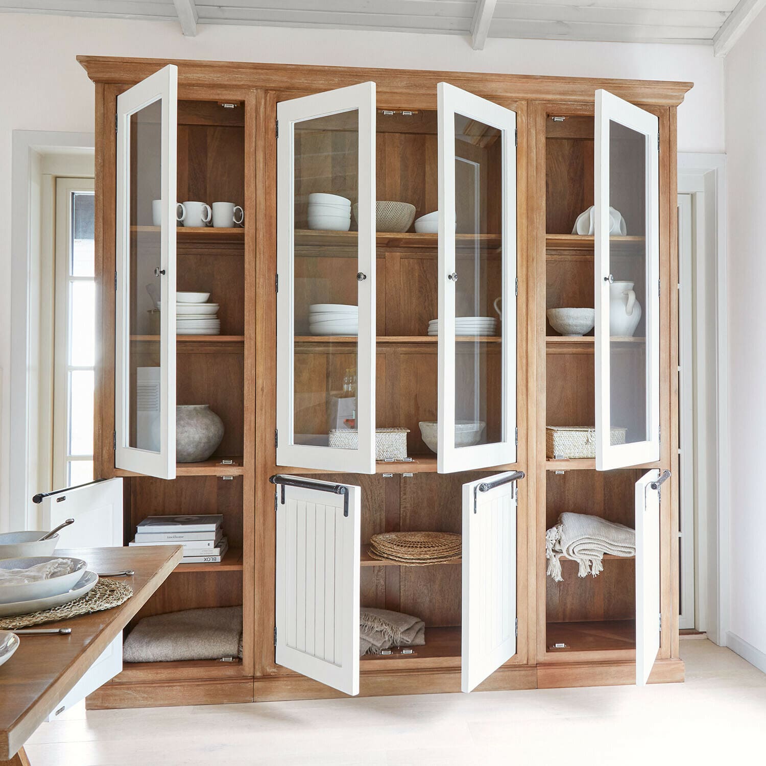 Schrank Isaverny
