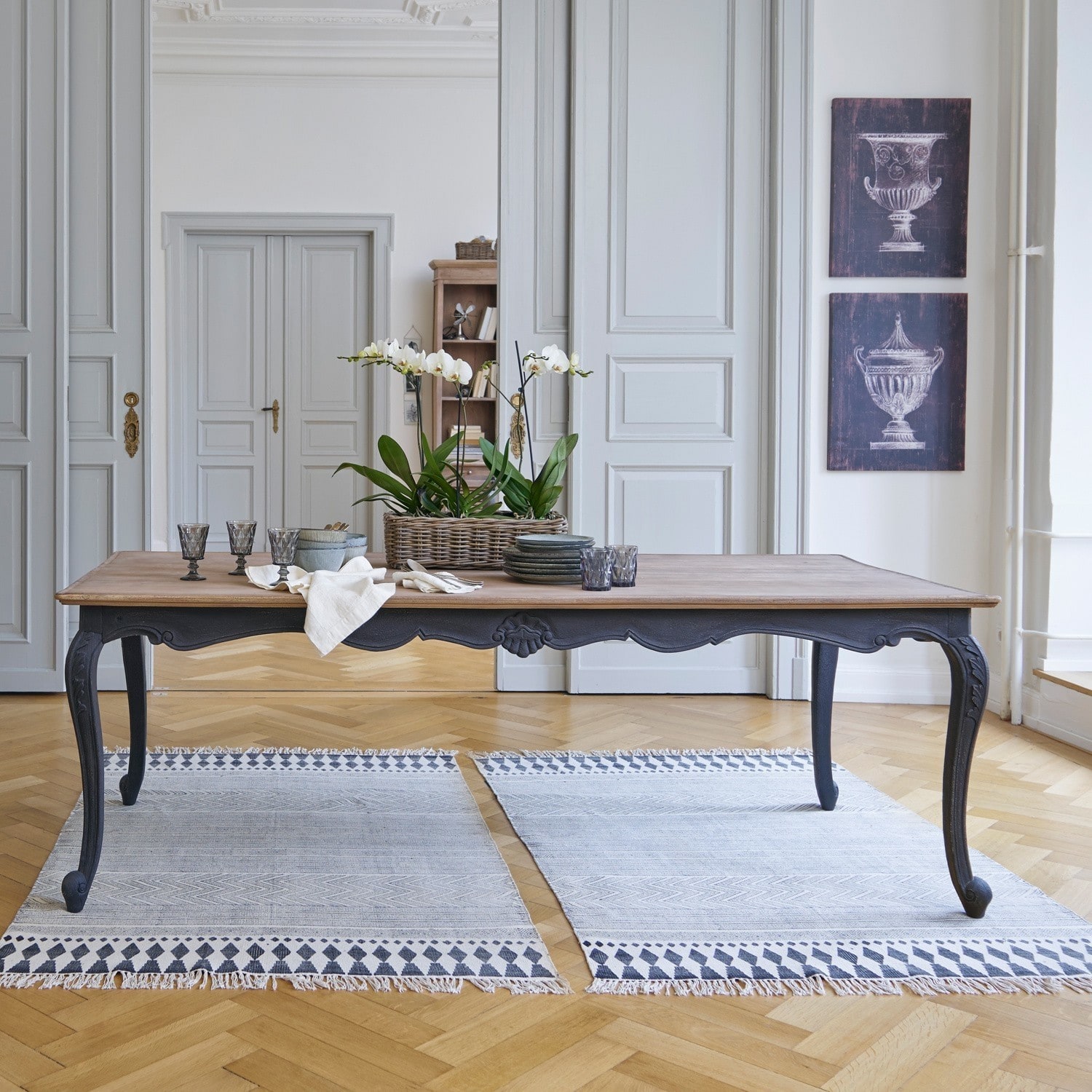 Tisch Laneuvelle