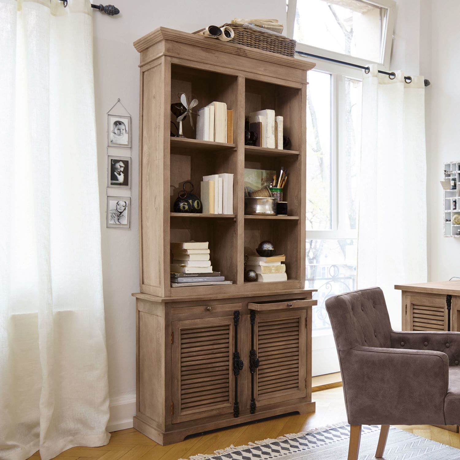 Schrank Woodlawn Holzschrank in natürlicher Farbe mit Regalen und Schubladen für Wohnzimmer oder Büro