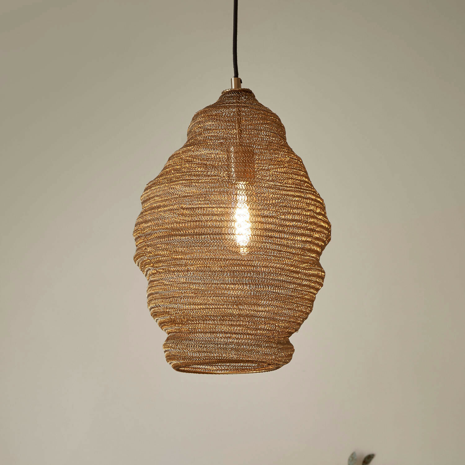 Hängelampe aus geflochtenem Metall in Kupferfarbe, modernes Wohnraumlicht