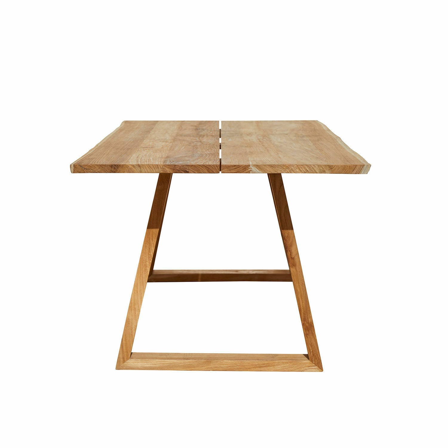 Tisch Saulny