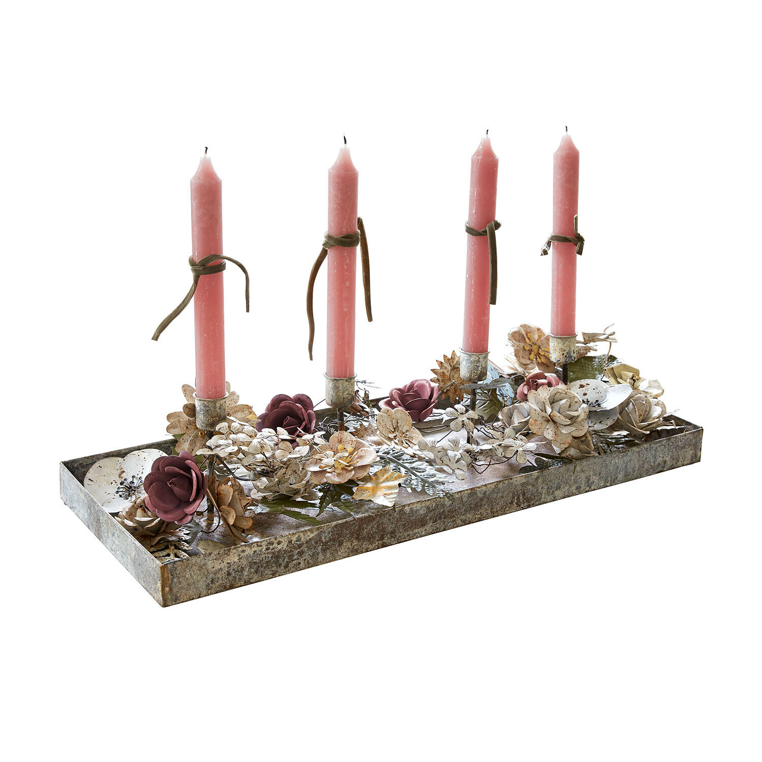 Metallkerzenhalter mit vier rosa Kerzen und vintage Blumenverzierung als Dekoartikel