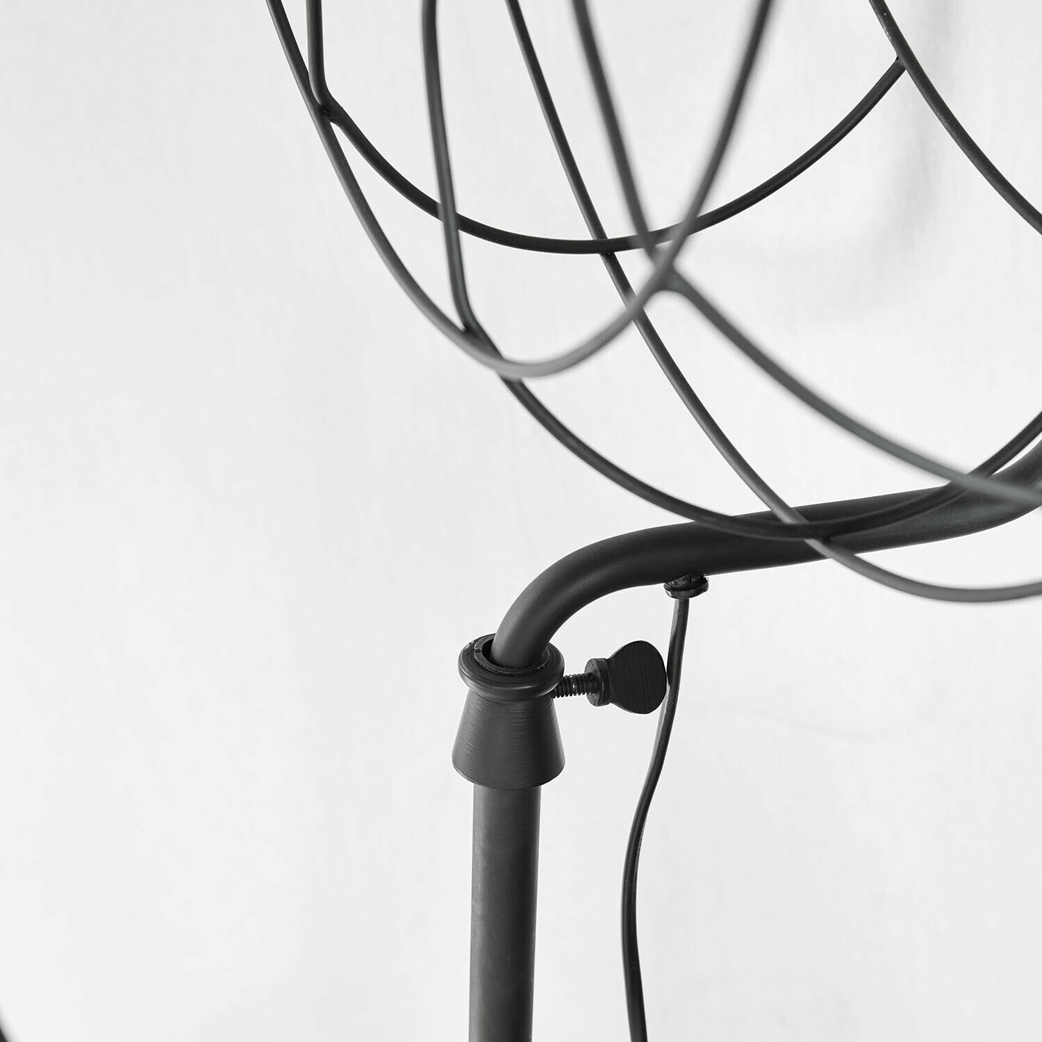 Stehlampe Thunderfield