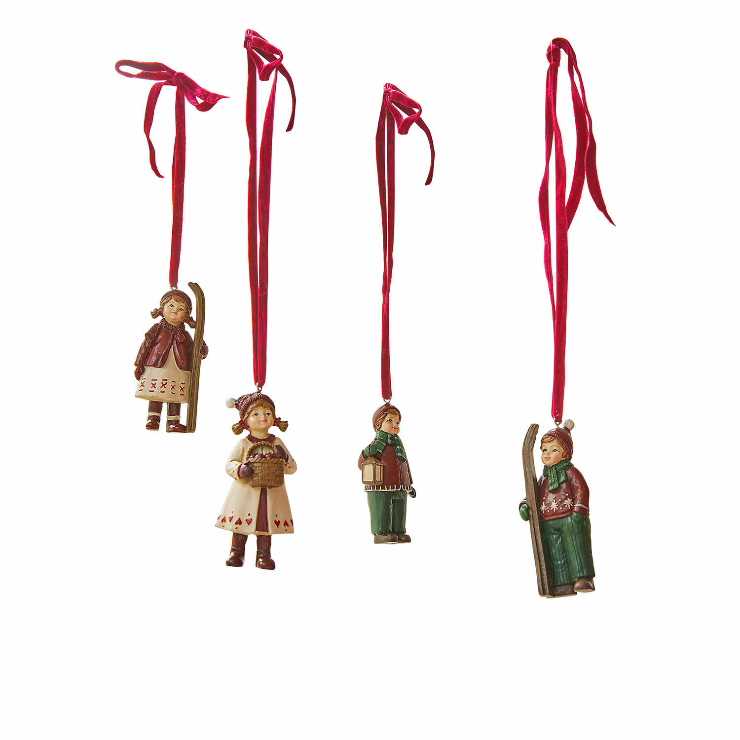 Anhänger 4er Set Helgelund Set aus vier Weihnachtsanhängern mit Kinderfiguren in Winterkleidung an roten Bändern zum Aufhängen