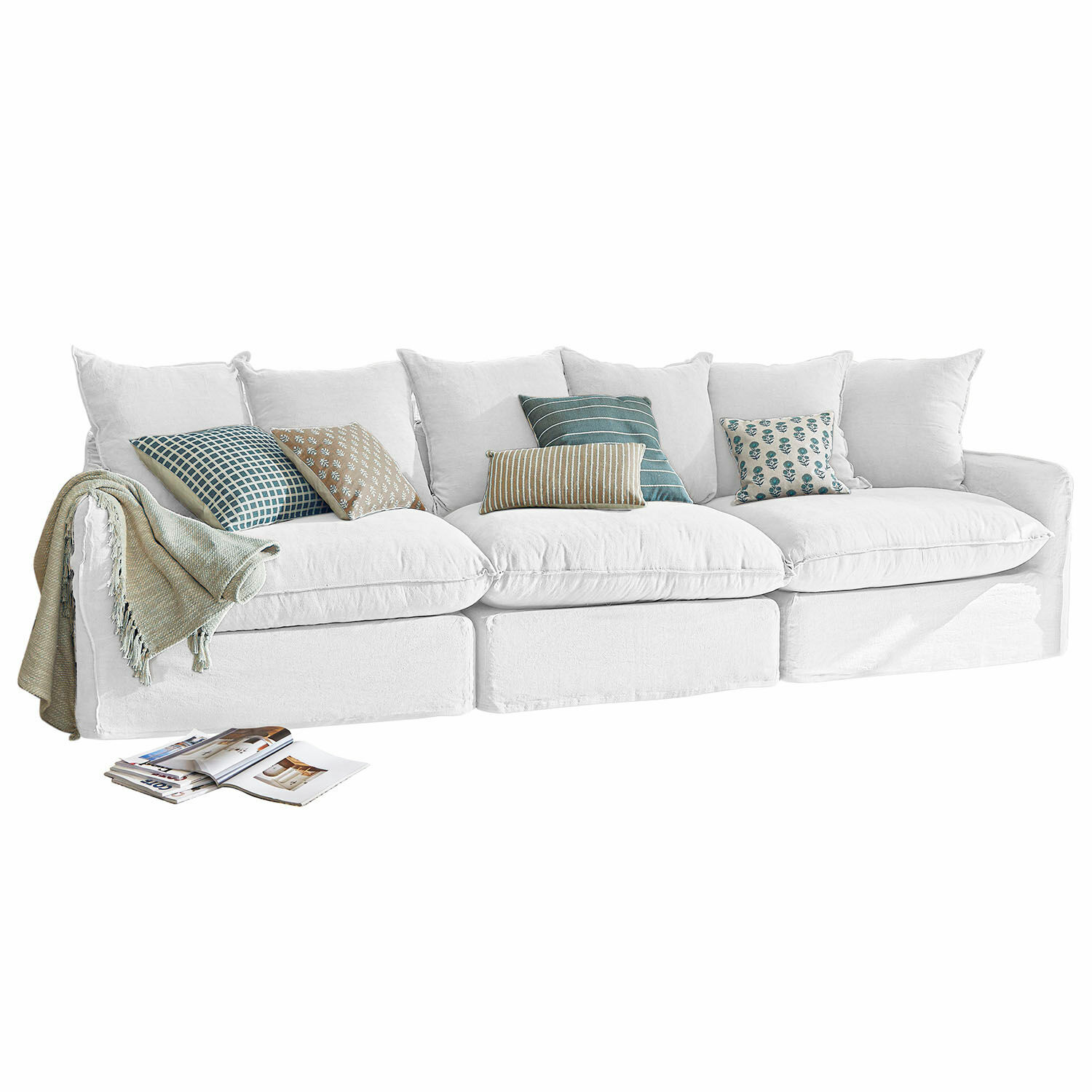 Sofa Finchingfield Großes weißes Sofa aus Stoff mit grünen und beigen gemusterten Kissen und Decke, bequemes Wohnzimmermöbel