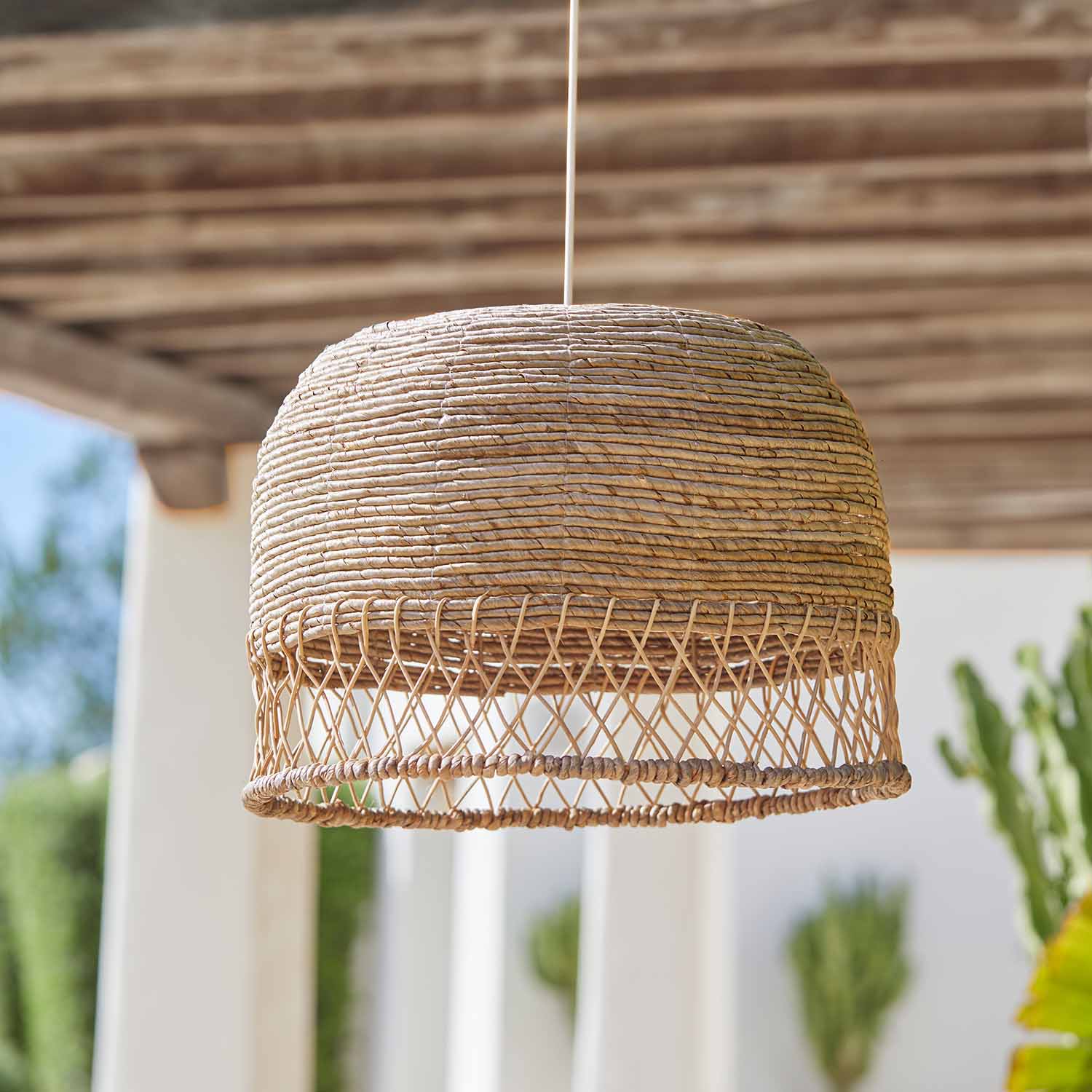 Hängender Lampenschirm aus natürlichem Rattan in Beige, dekorative Innen- und Terrassenleuchte
