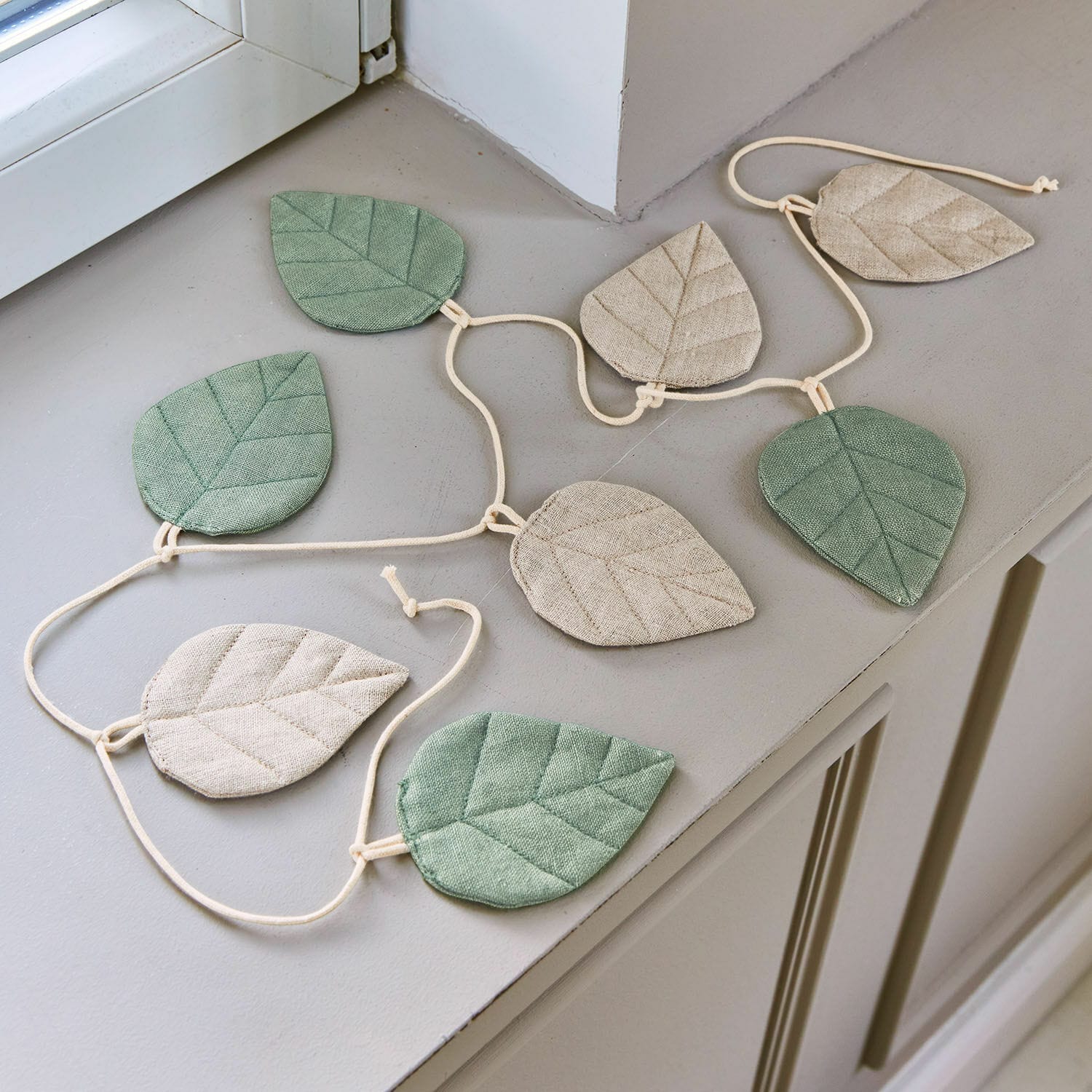 Wimpelgirlande Glimmerleaf