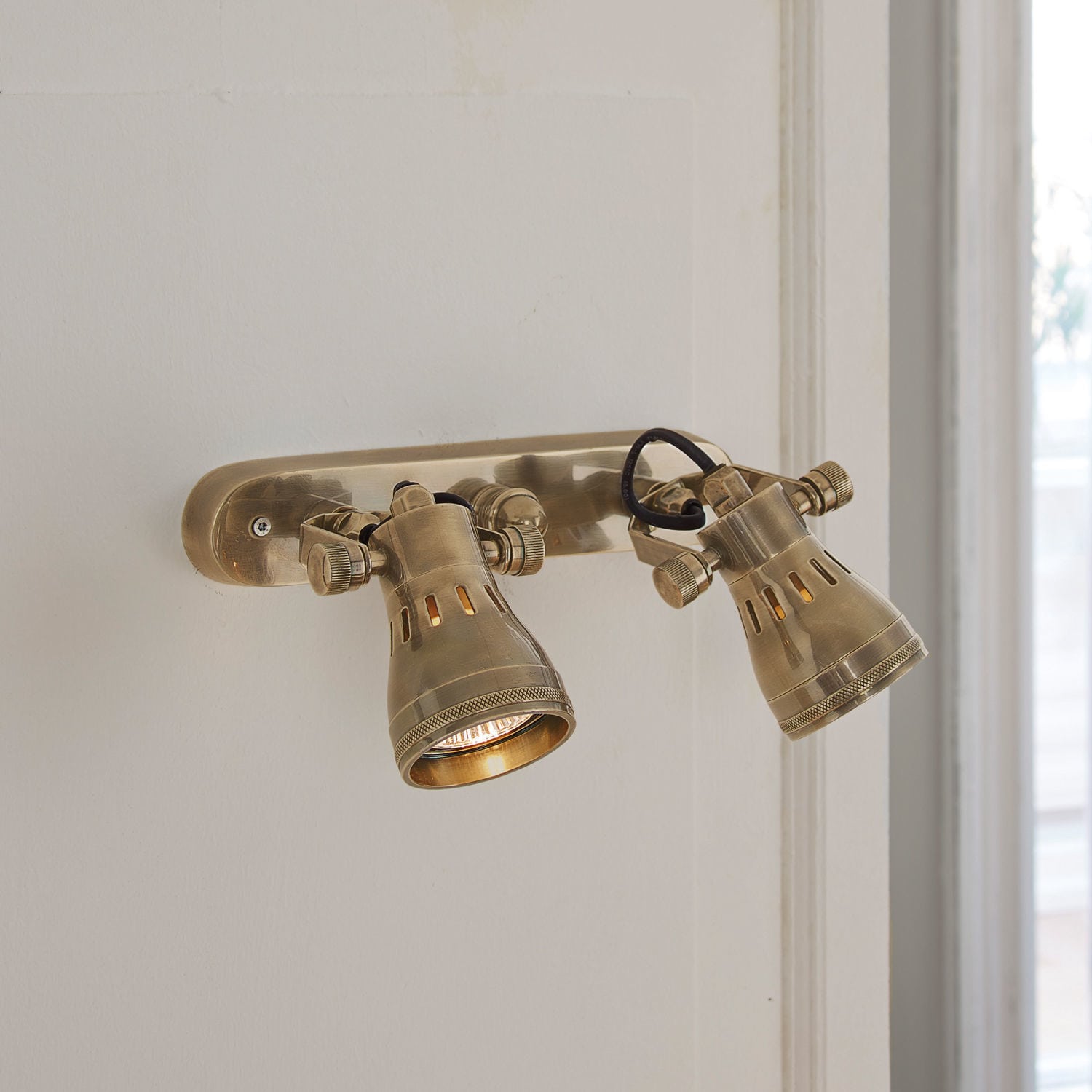 Wandlampe Naveen