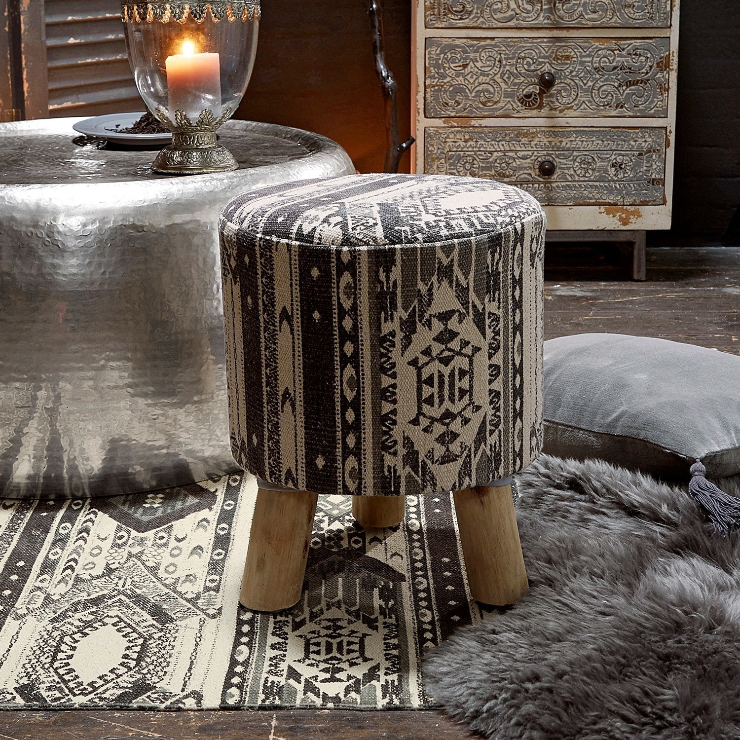 Hocker Surray