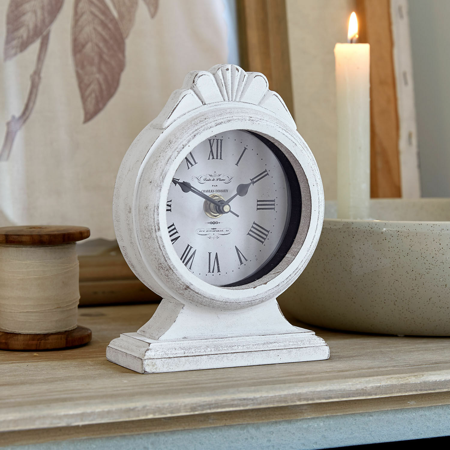 Uhr Uxilev Weißer Holz-Tischuhr mit römischen Ziffern, dekorative Vintage-Uhr für Wohnzimmer