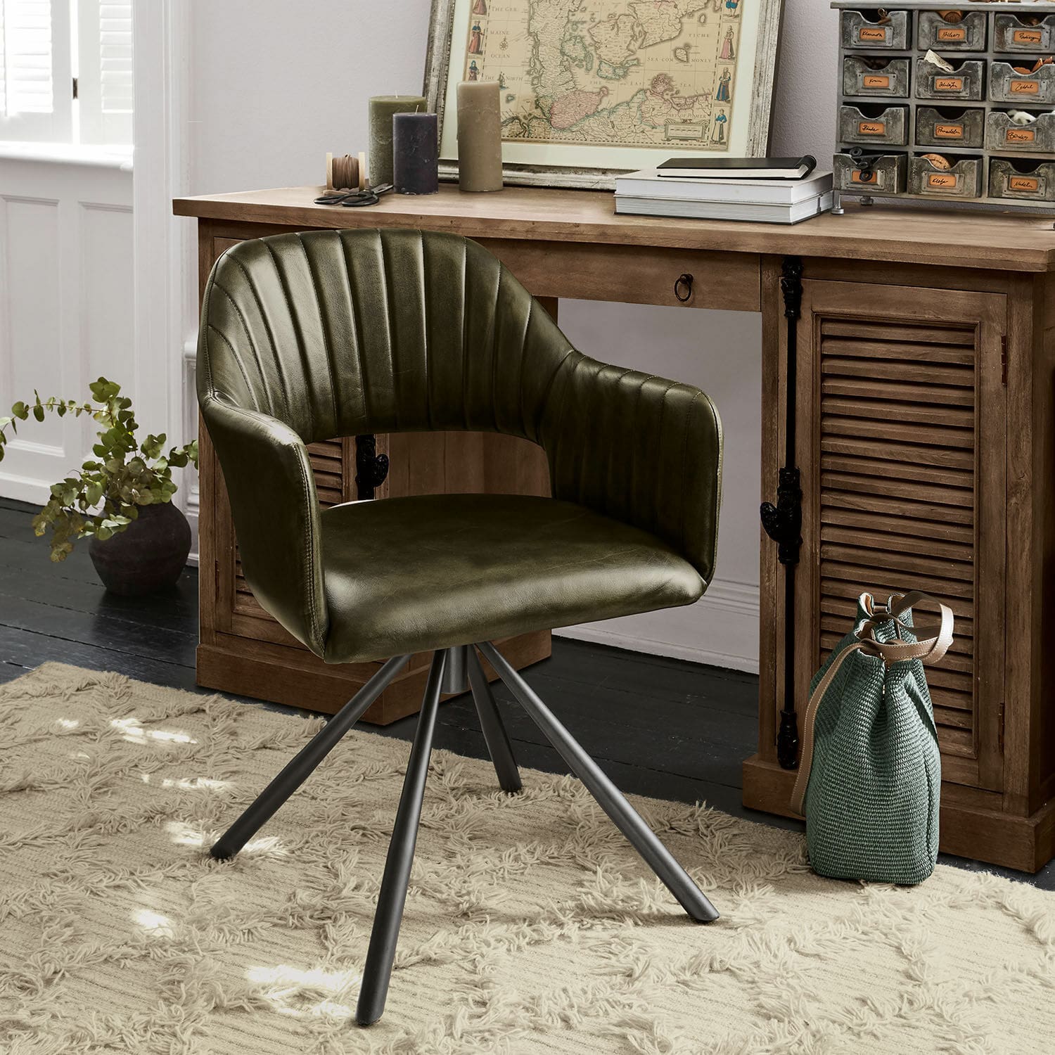 Stuhl Murtagh Drehstuhl aus grünem Kunstleder mit Metallbeinen im Vintage-Stil für das Büro