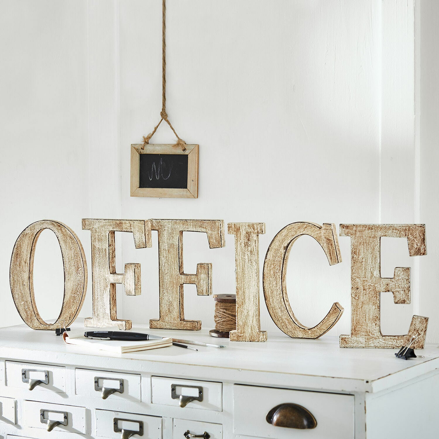 Deko-Buchstaben Office