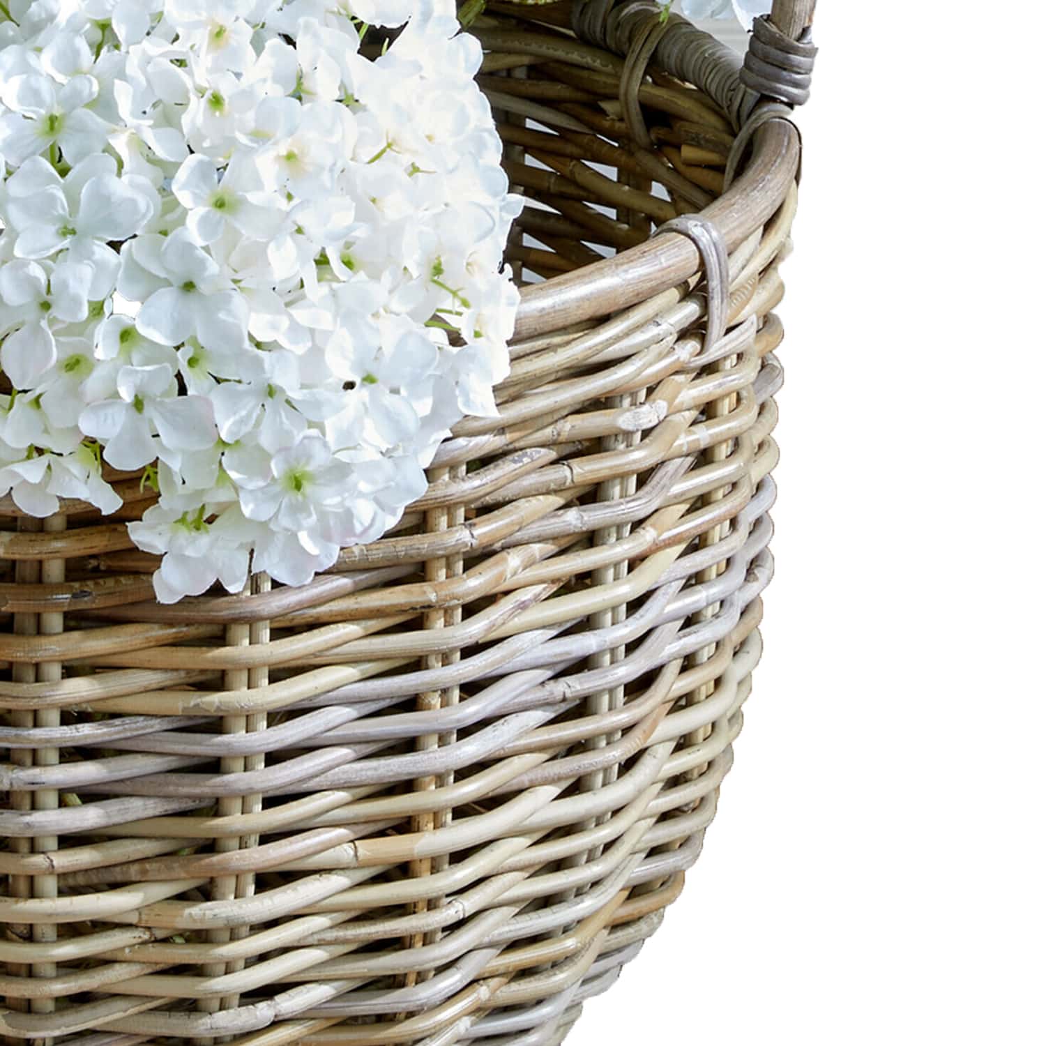 Naturfarbener Weidenkorb mit weißen Blumen, dekorativer Korb für Haus und Garten