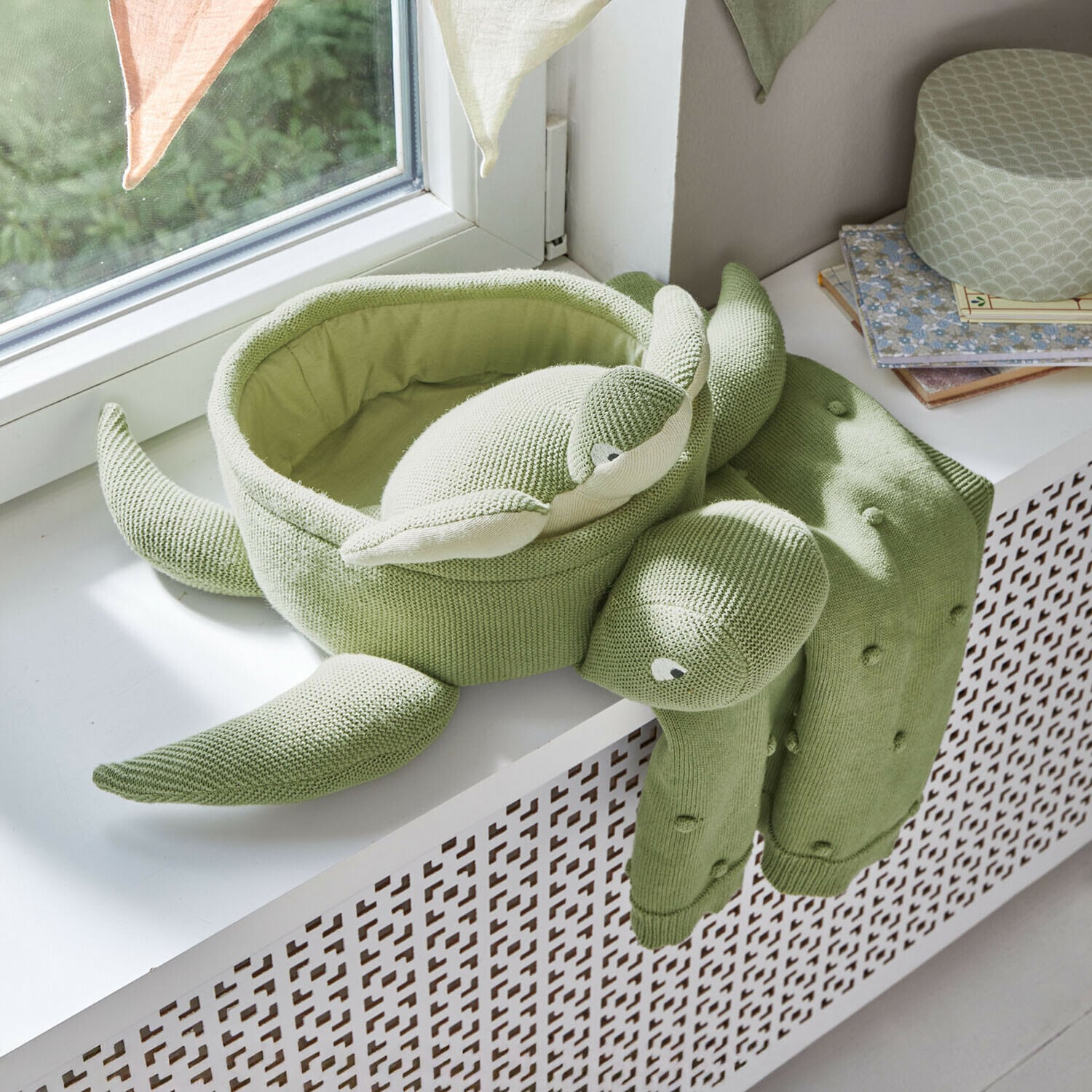 Stofftierset Bubbilo Weiches, grünes, gestricktes Schildkrötenkissen auf Fensterbank, dekoratives Kinderzimmer-Accessoire