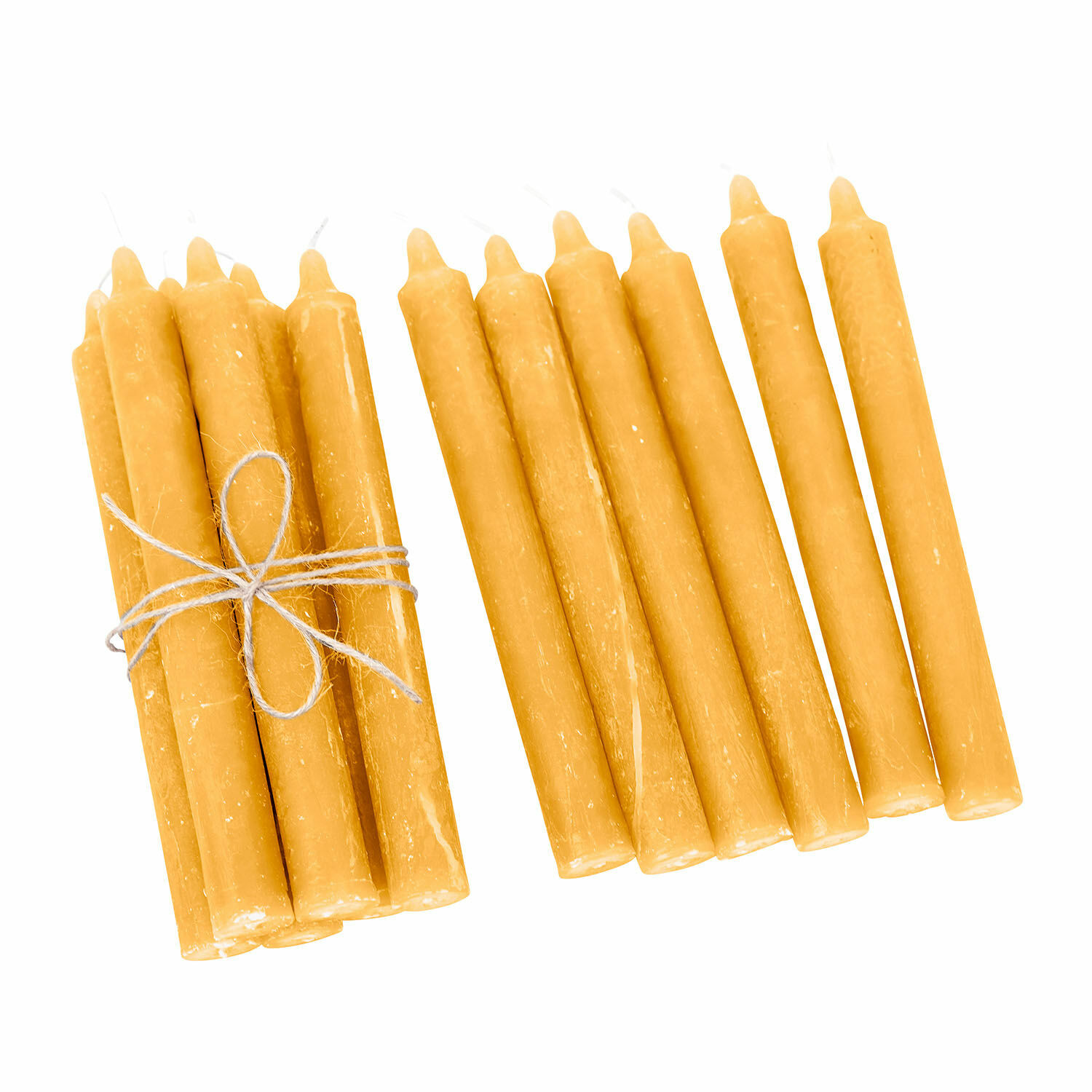 Kerze 12er Set Bauceau Set aus natürlichen Bienenwachskerzen in honiggelber Farbe für gemütliche Wohnraumdekoration