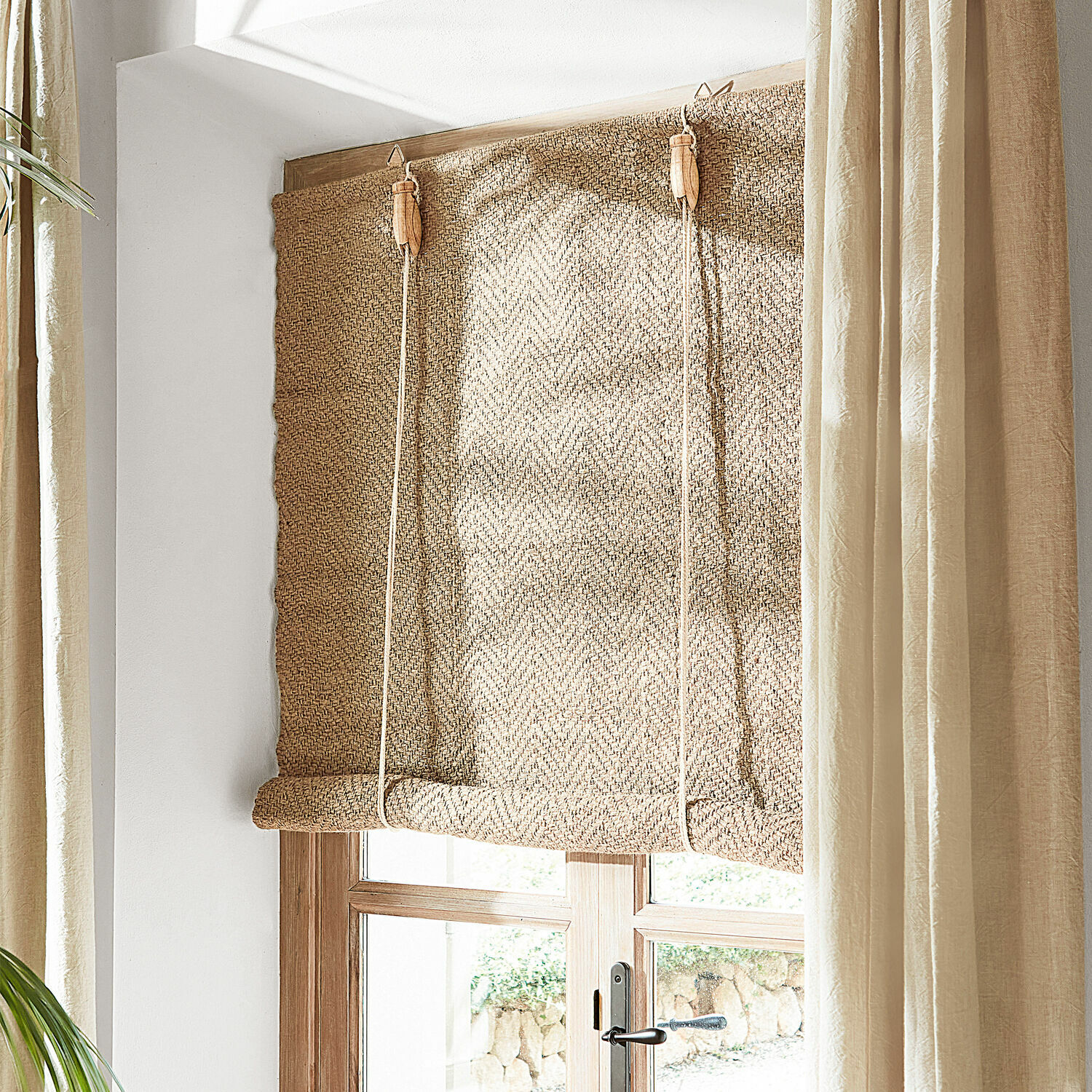 Rollo Paine Römischer Naturstoff-Rollo in Beige für Fensterdekoration und sanften Sichtschutz