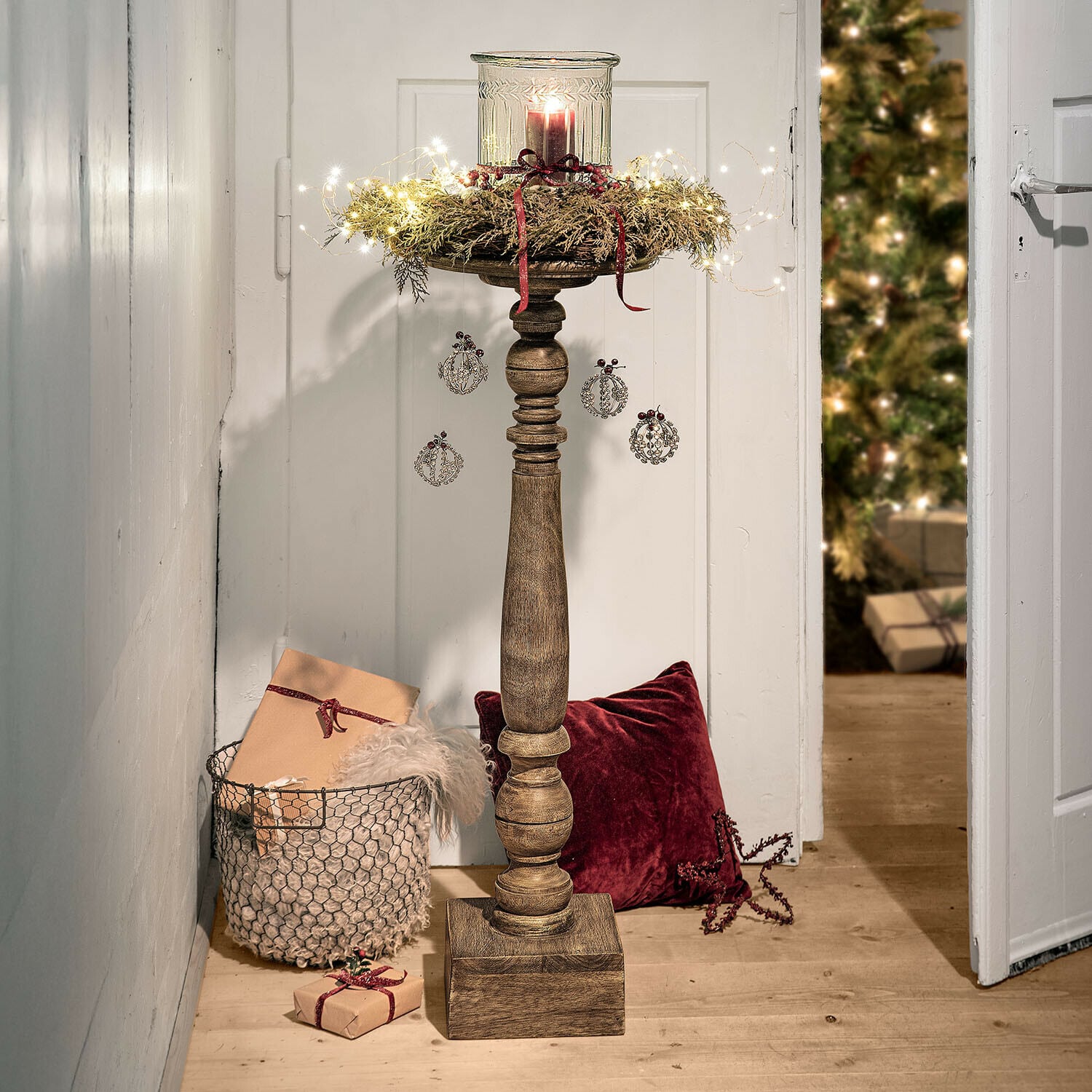 Kerzenständer Lisounette Holzkerzenhalter mit Weihnachtsdeko und LED-Lichterkette, festliche Wohnraumdekoration