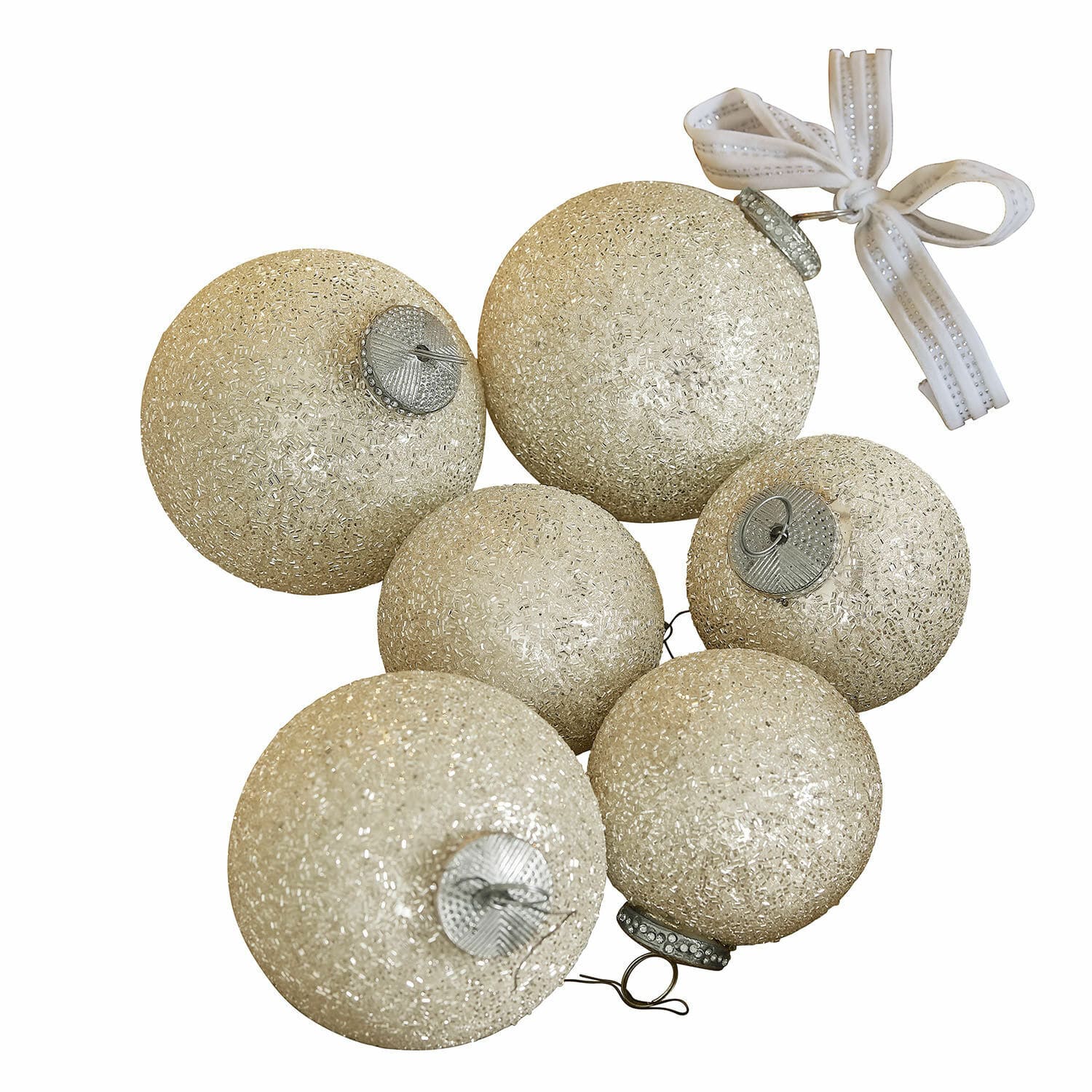 Weihnachtskugel 6er Set Shariz Set aus sechs goldglänzenden Weihnachtskugeln mit Glitzer und weißer Schleife zur Dekoration
