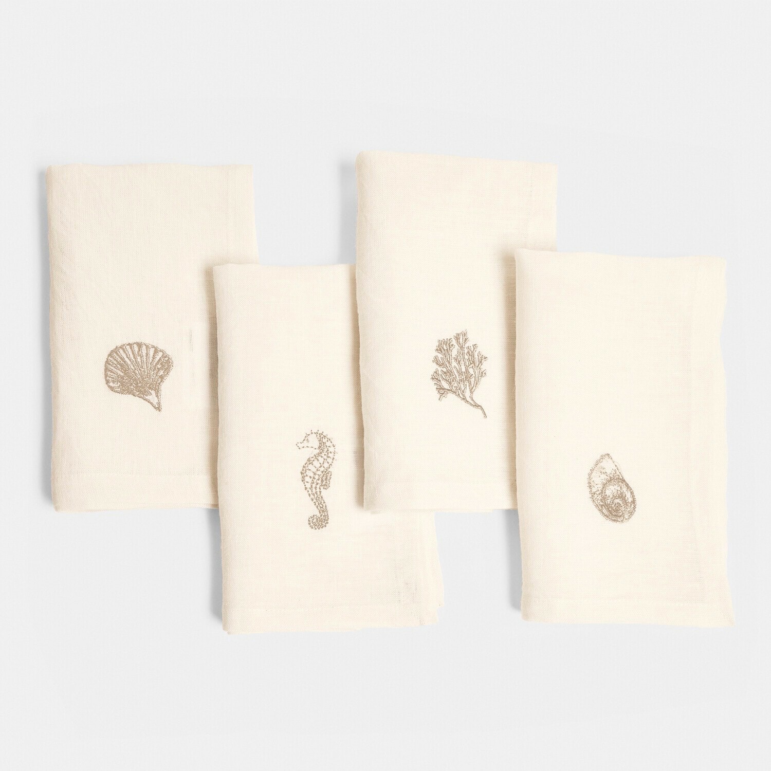 Serviette 4er Set Celorin Set aus vier cremefarbenen Leinenhandtüchern mit maritimen Motiven, Küchendekoration