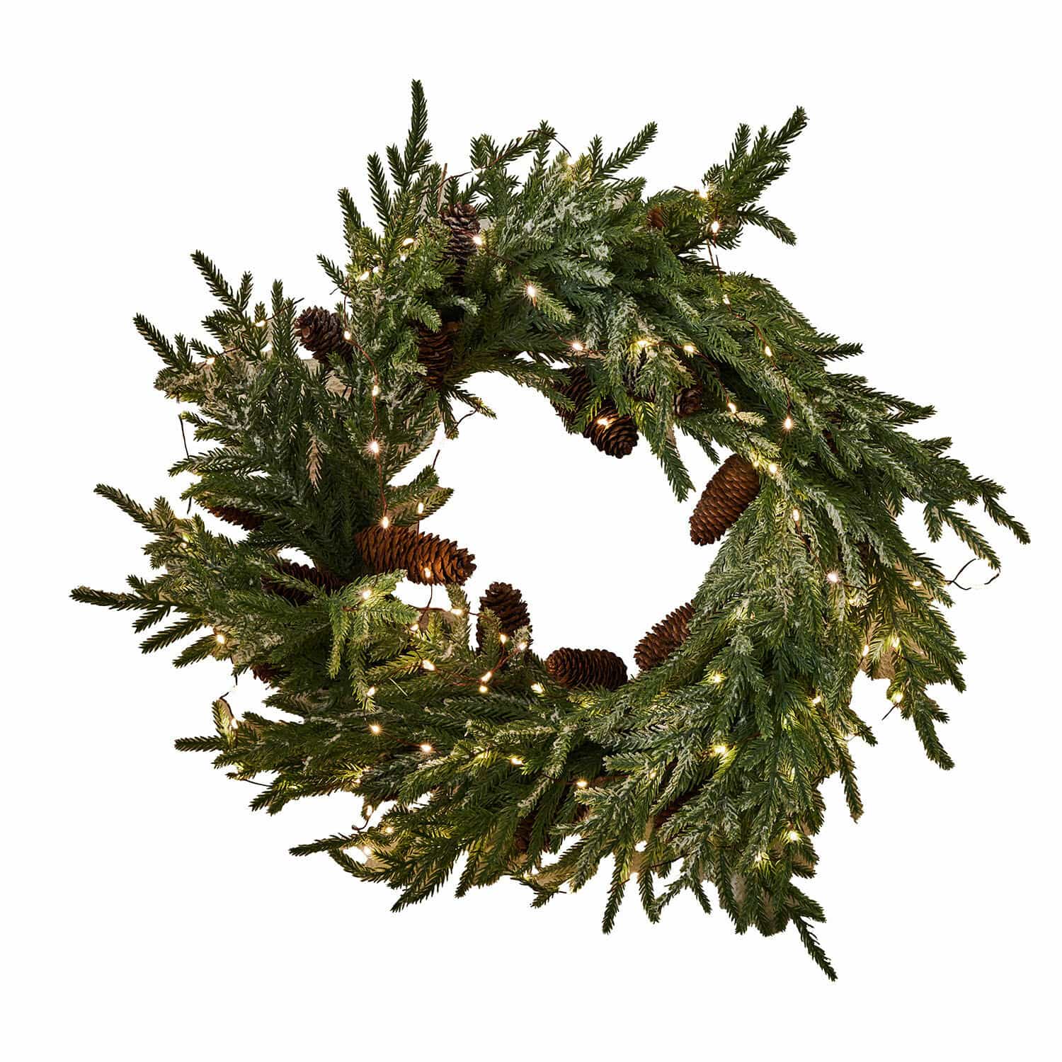 Weihnachtskranz aus grünen Zweigen und Zapfen mit LED-Lichterkette für festliche Dekoration