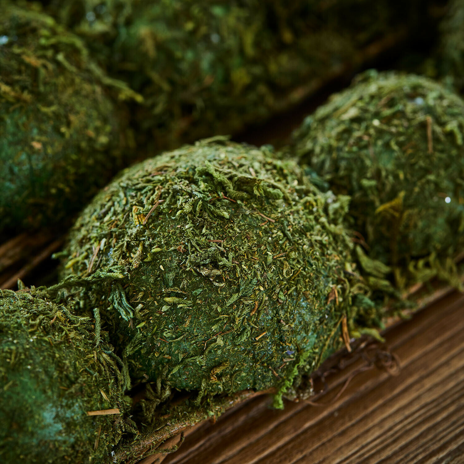 Moos-Tischdekoration Cassiola