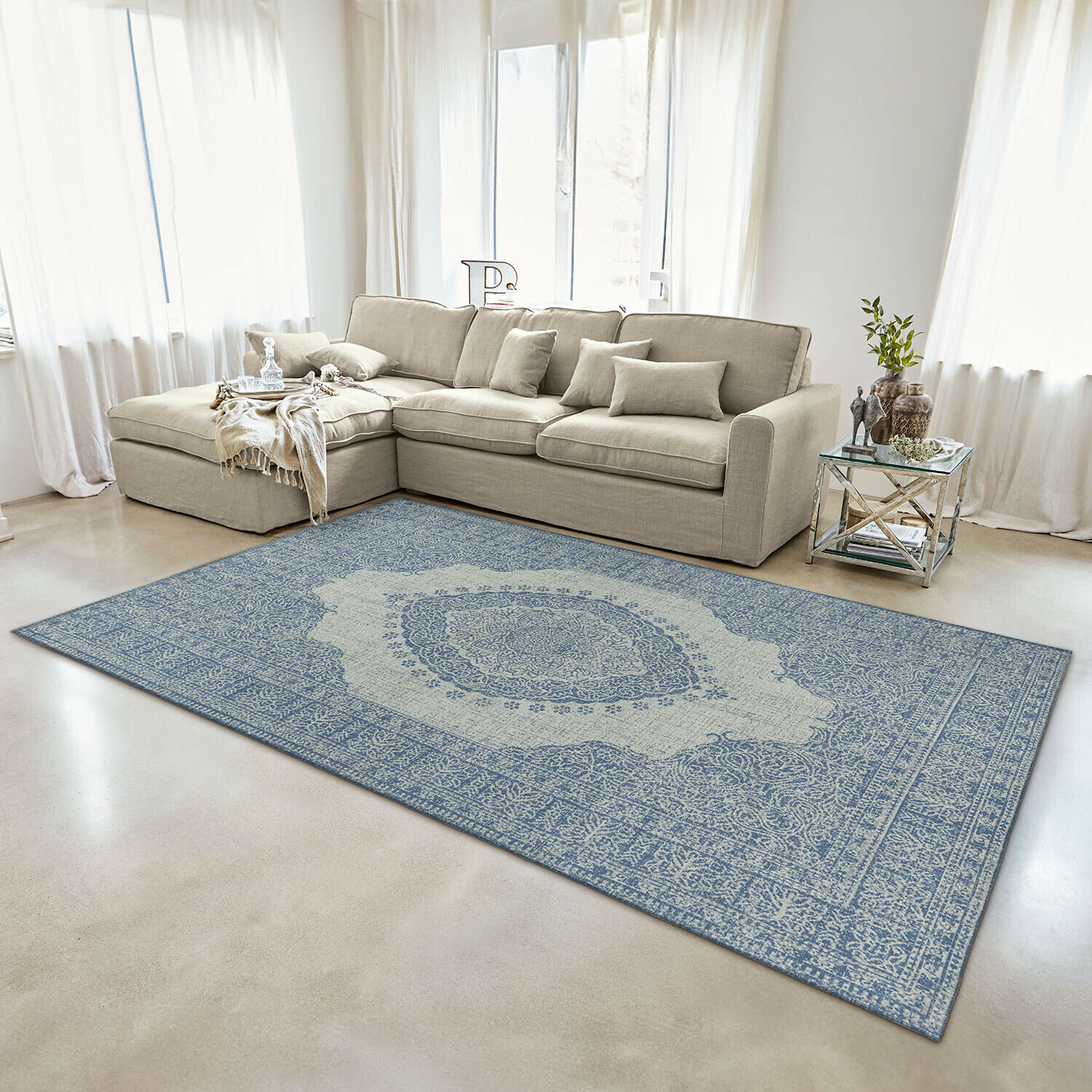 Teppich Valecrest Dekorativer Teppich in Blau-Beige mit orientalischem Muster im modernen Wohnzimmer