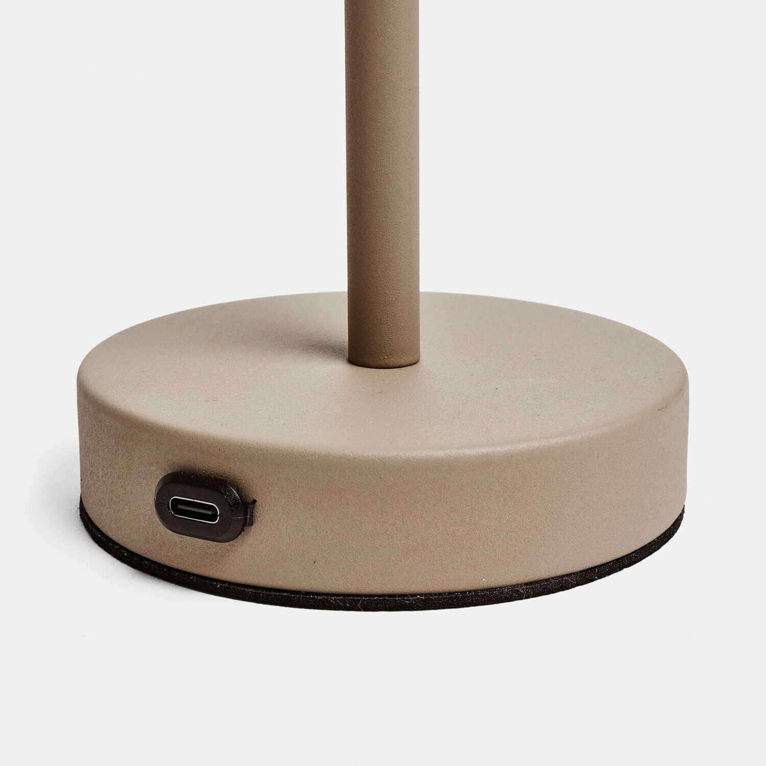 Wiederaufladbare Tischlampe Ulianne